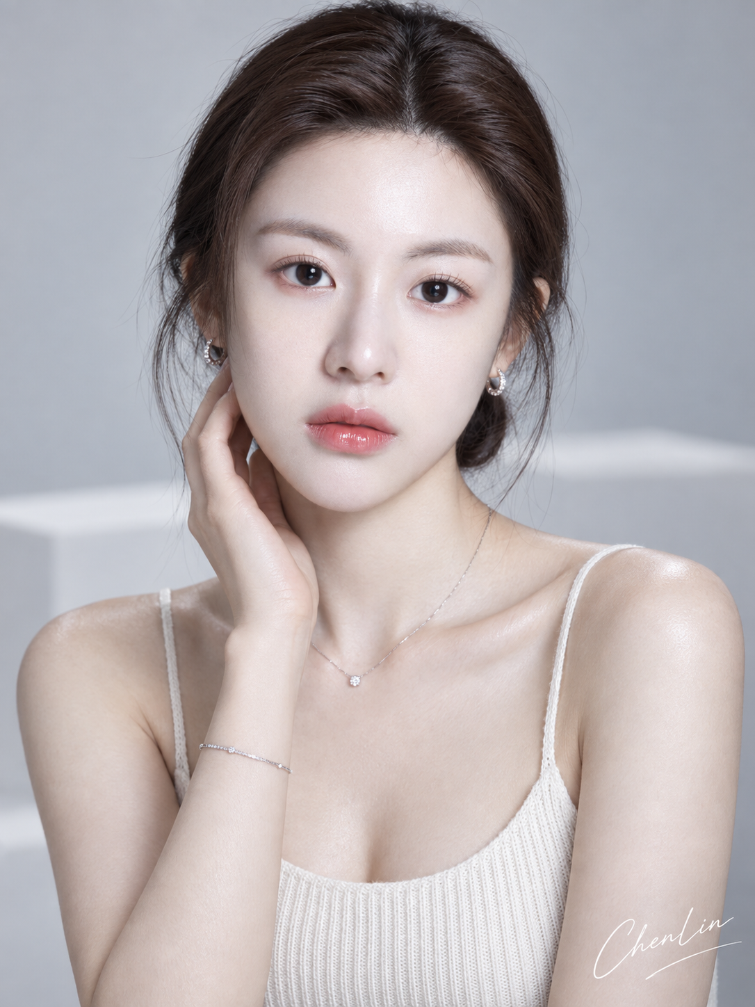 韓国風ローズ水光ミニマル美容ポートレート