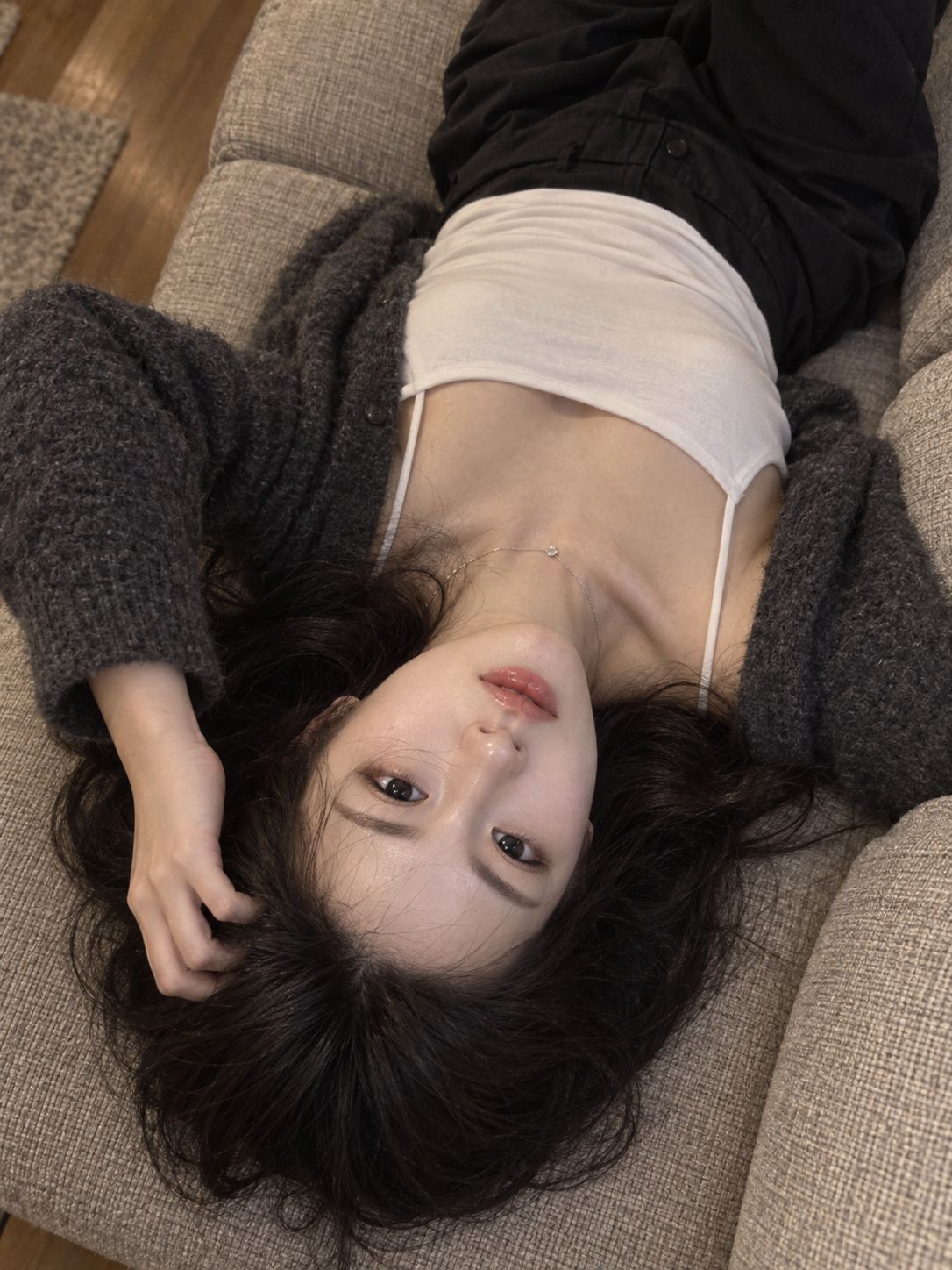 Cảm giác thân mật lười biếng kiểu Hàn qua góc nhìn đảo ngược