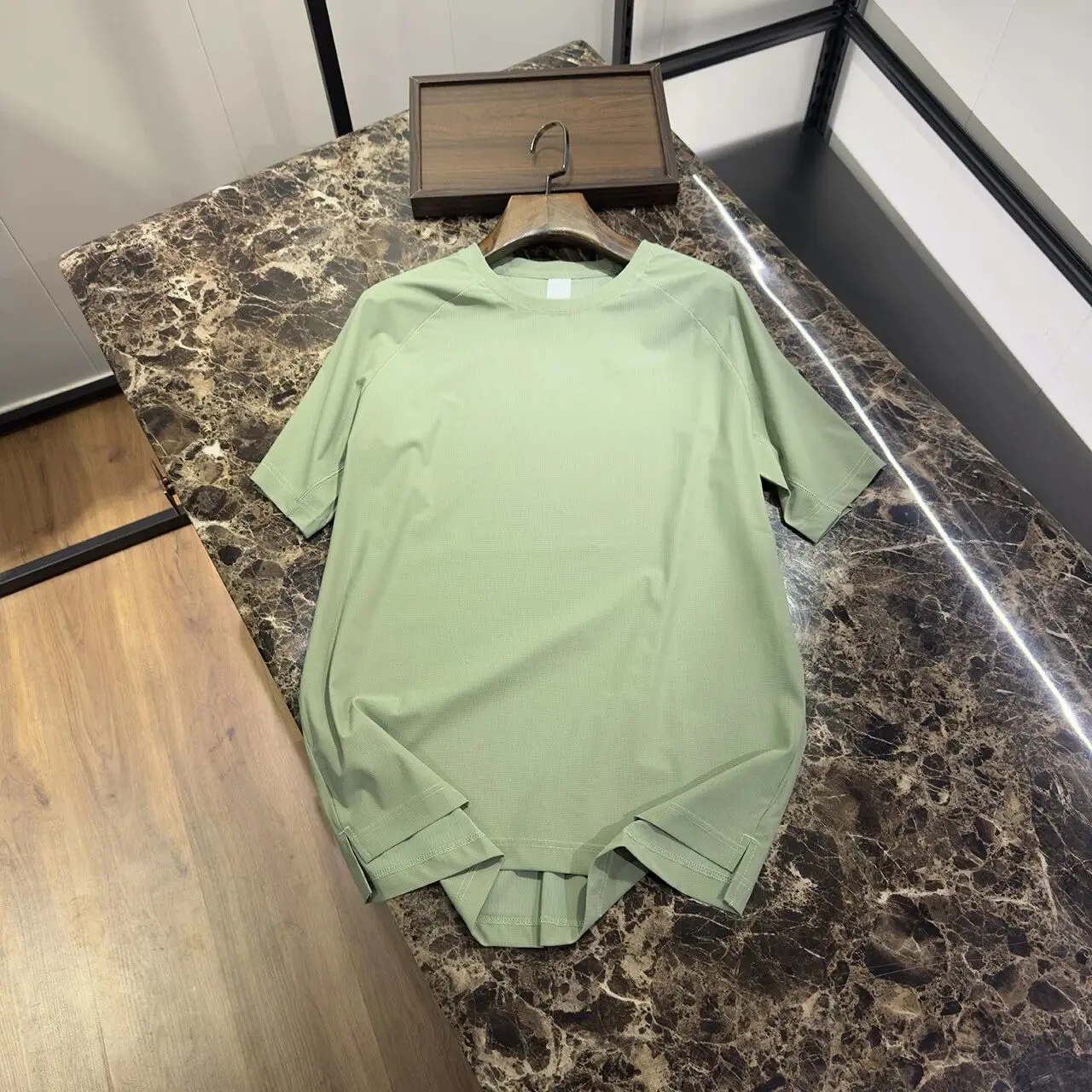 挂拍/平铺图转立体图 隐形模特 电商服饰展示 服饰提取 3D立体图
