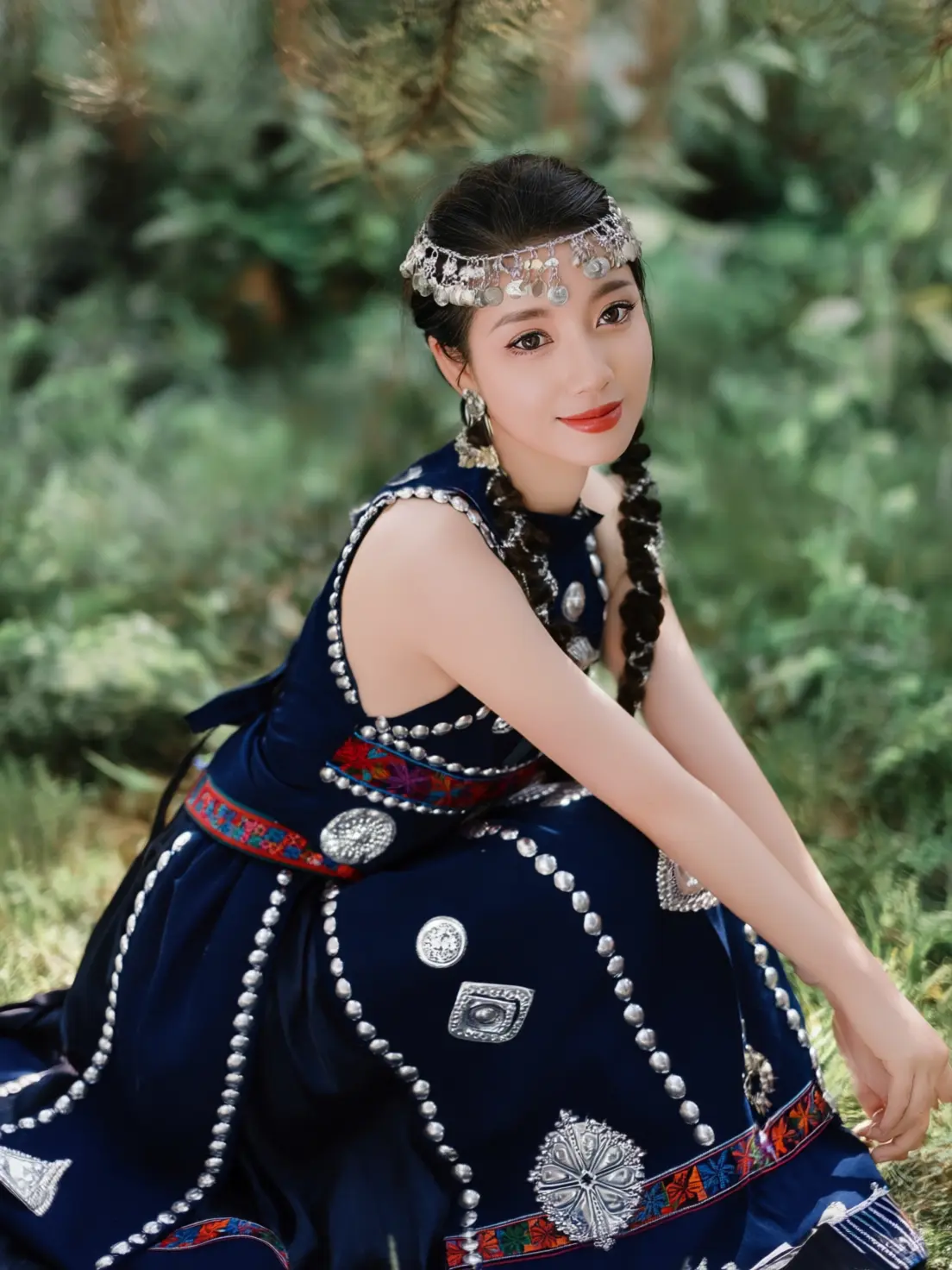 Model matching Hani Yunshang — Ethnic costumes