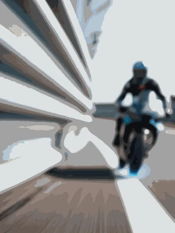 4 keyframes at the beginning and end Spatial or temporal magnification (LTXVideo 13B 0.9.7)